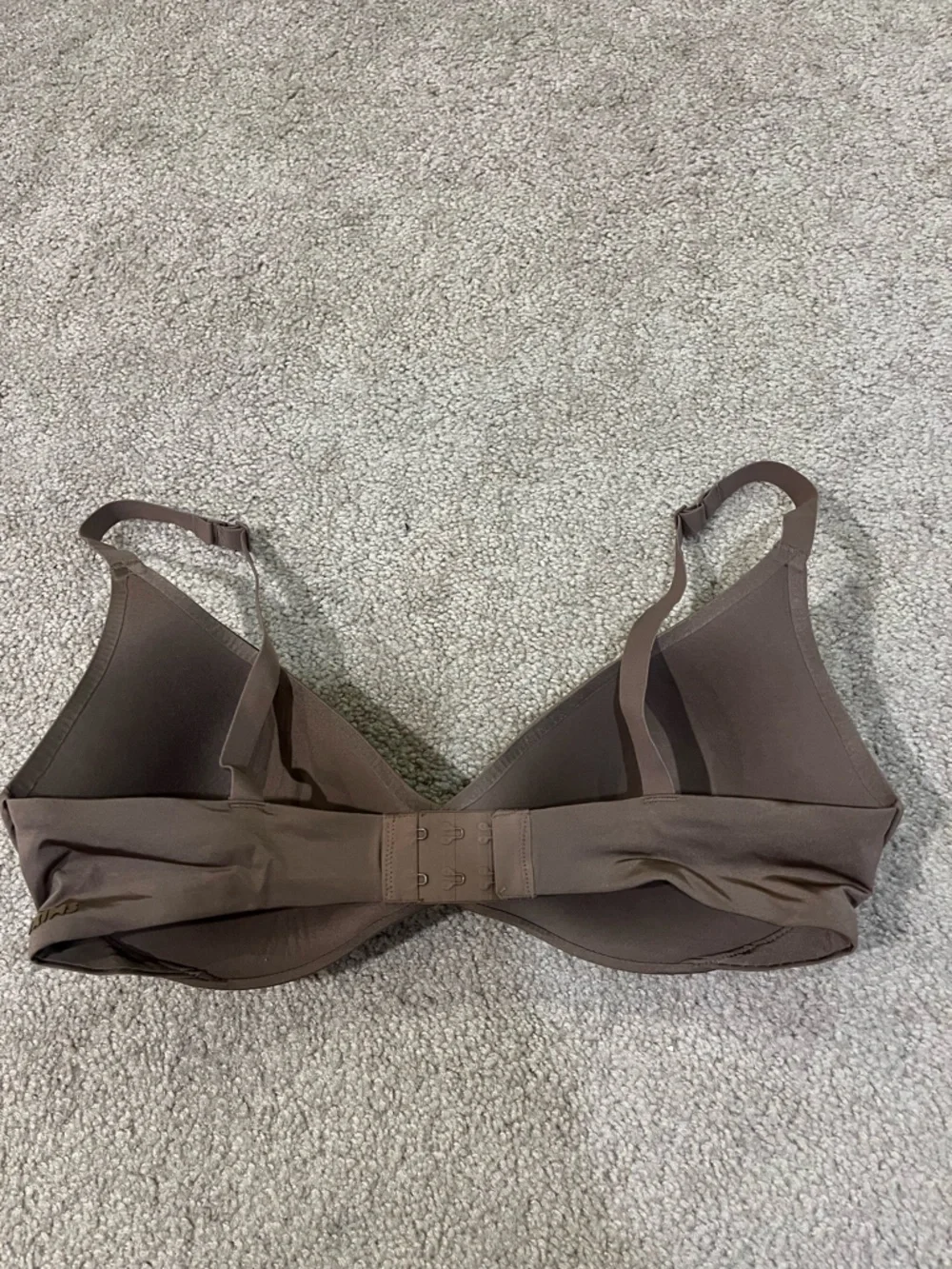 Skims Push-Up Plunge Bra - Picture 10 of 10